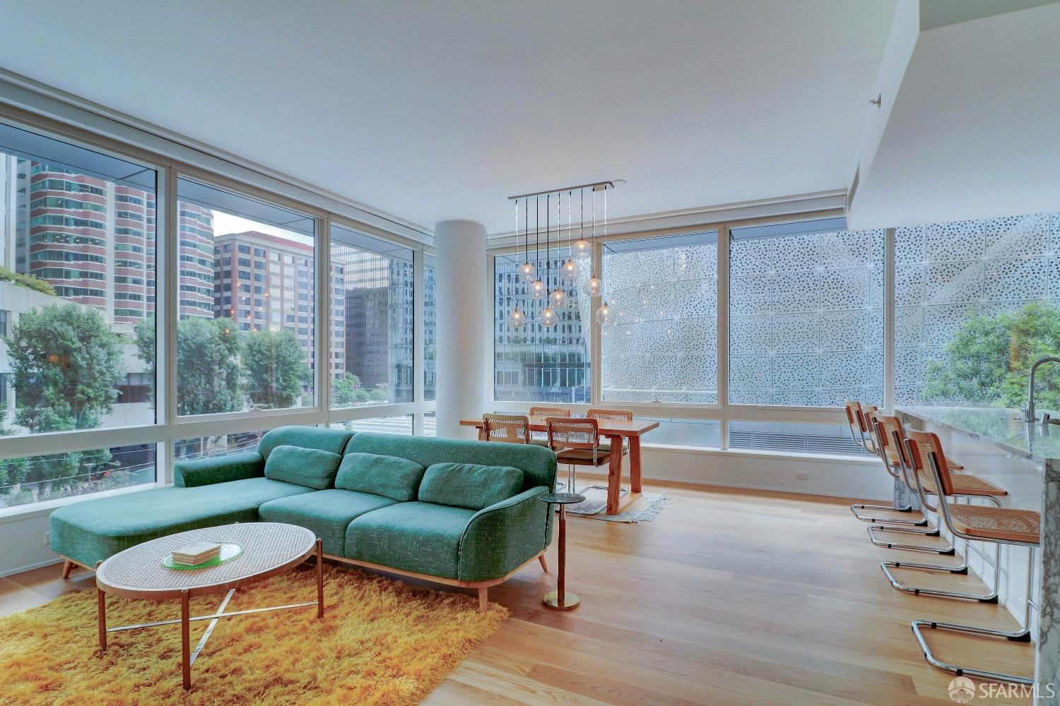 Photo #2: 423916892 Listing 