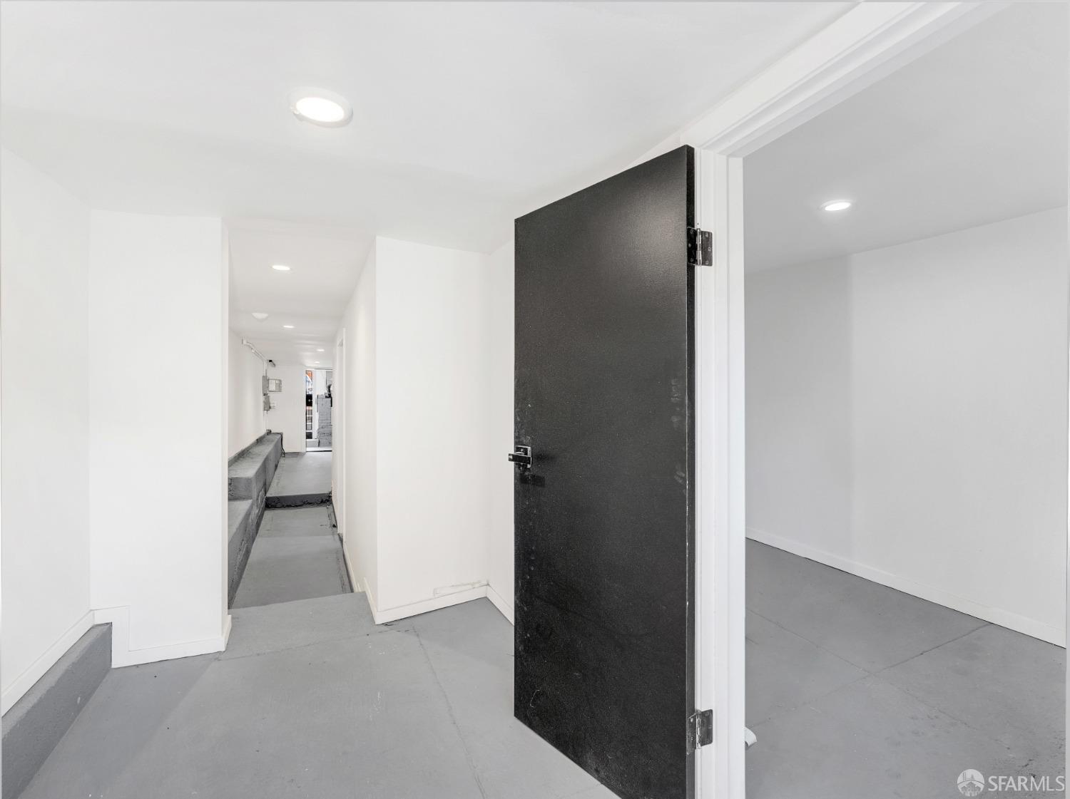 Photo #24: 423917077 Listing 