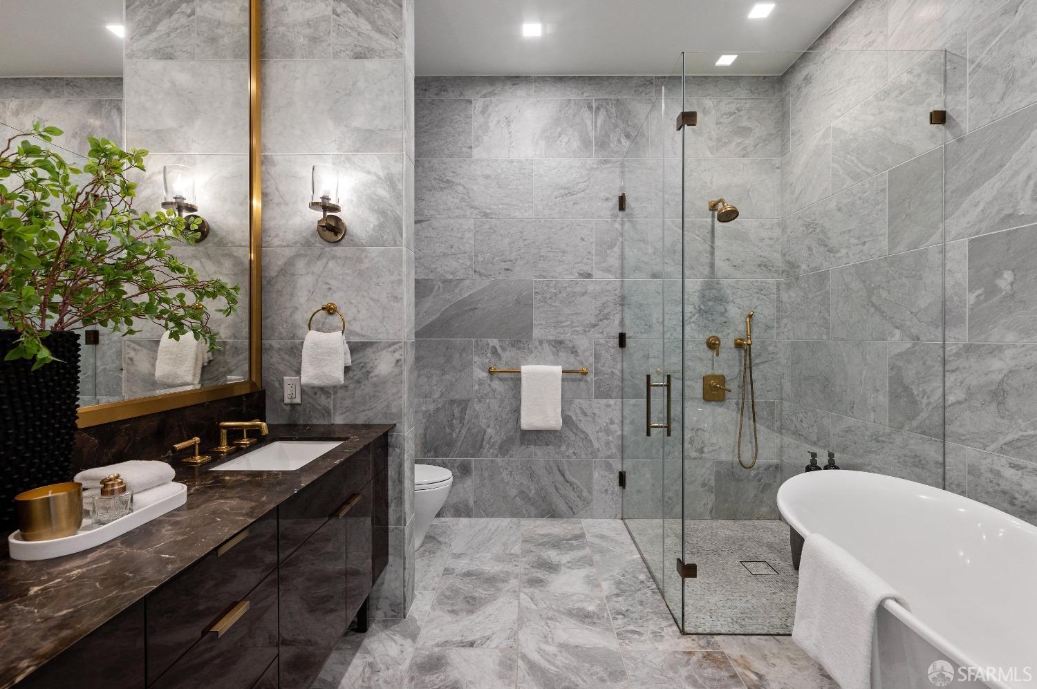 Photo #18: 423916905 Listing 
