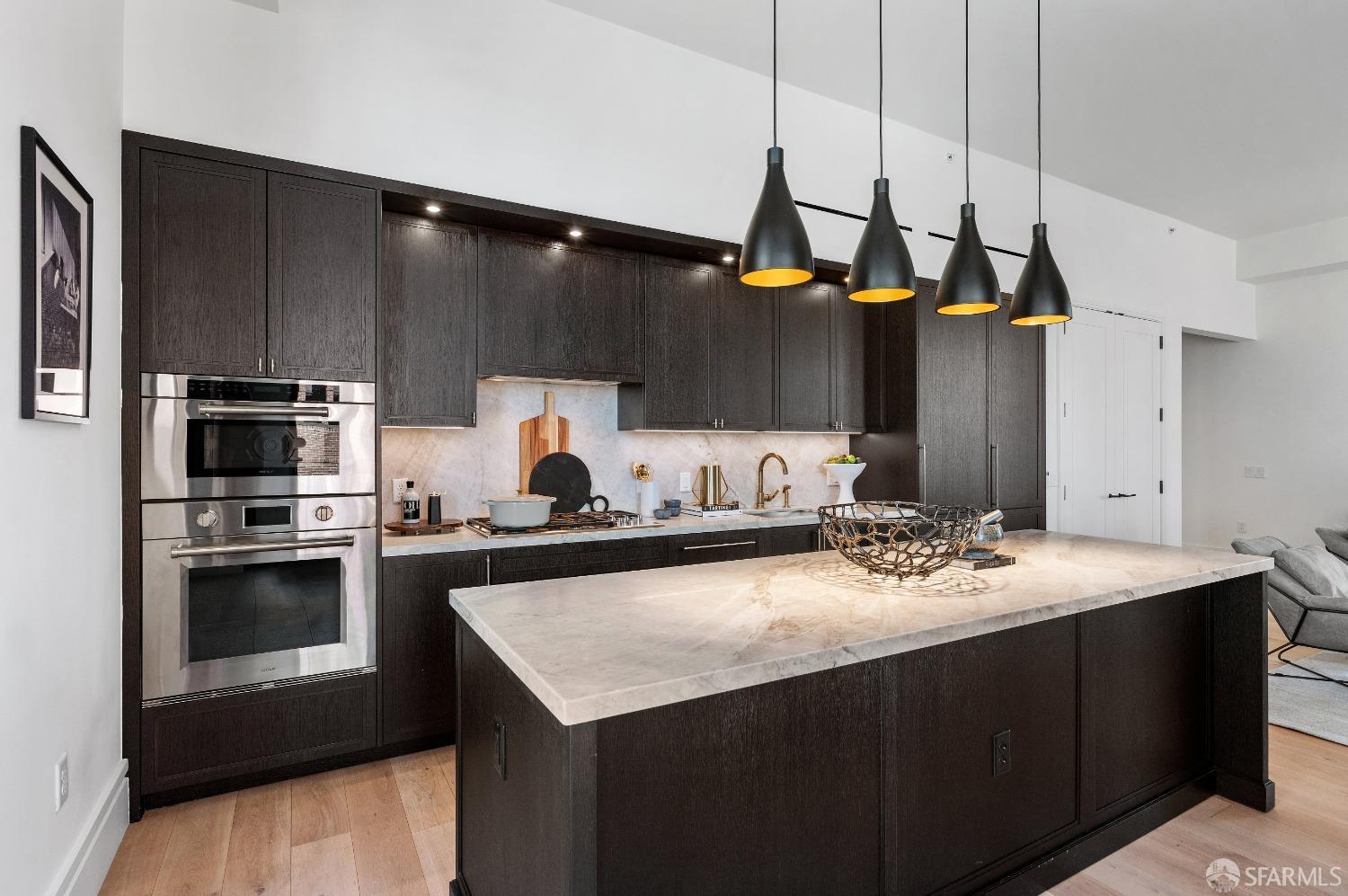 Photo #12: 423916905 Listing 