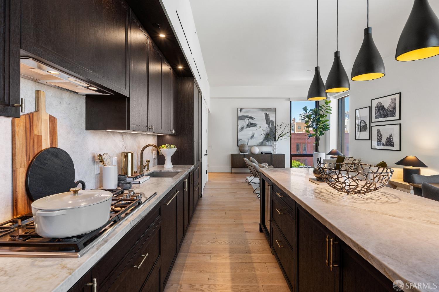 Photo #13: 423916905 Listing 