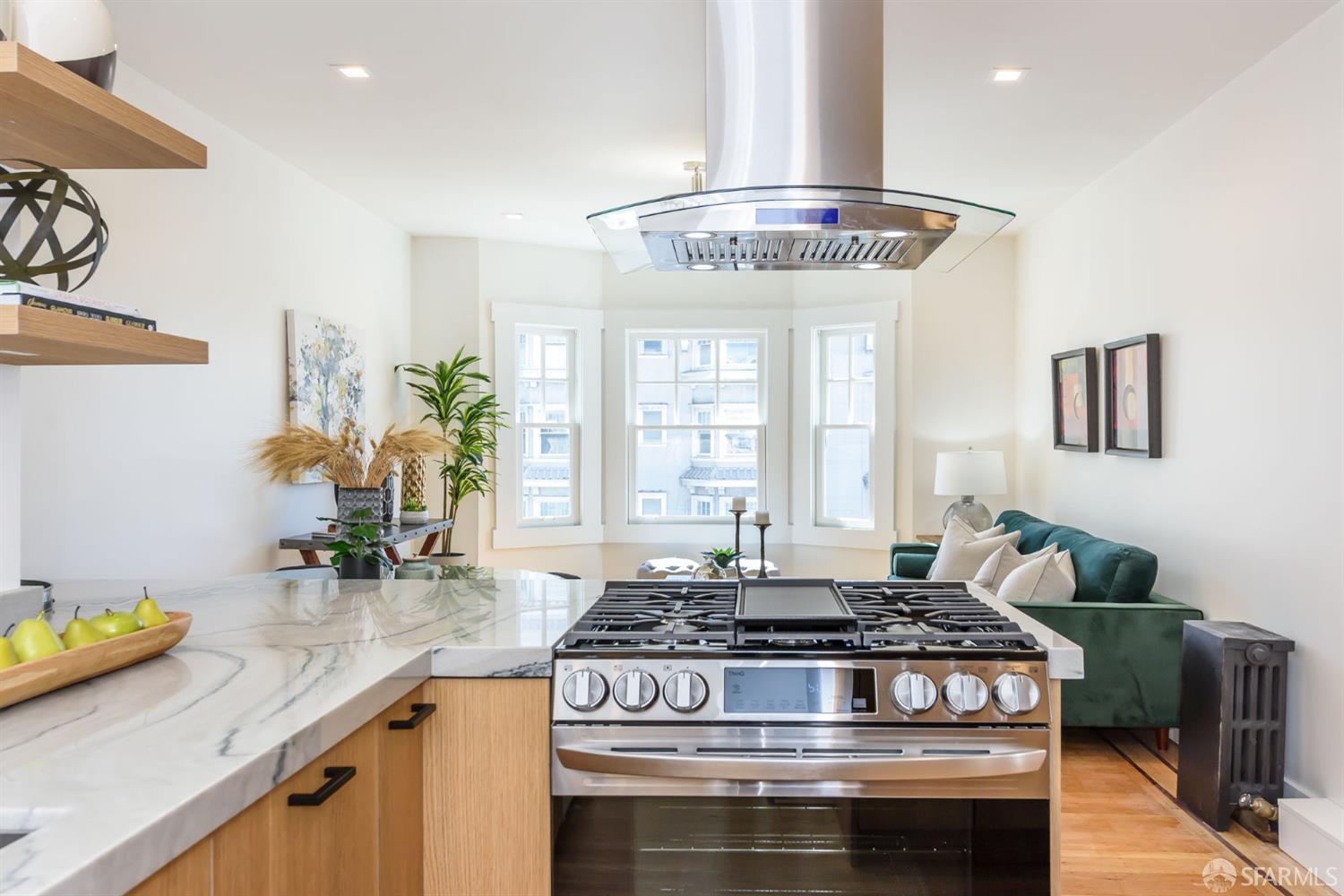 Photo #11: 423917270 Listing 