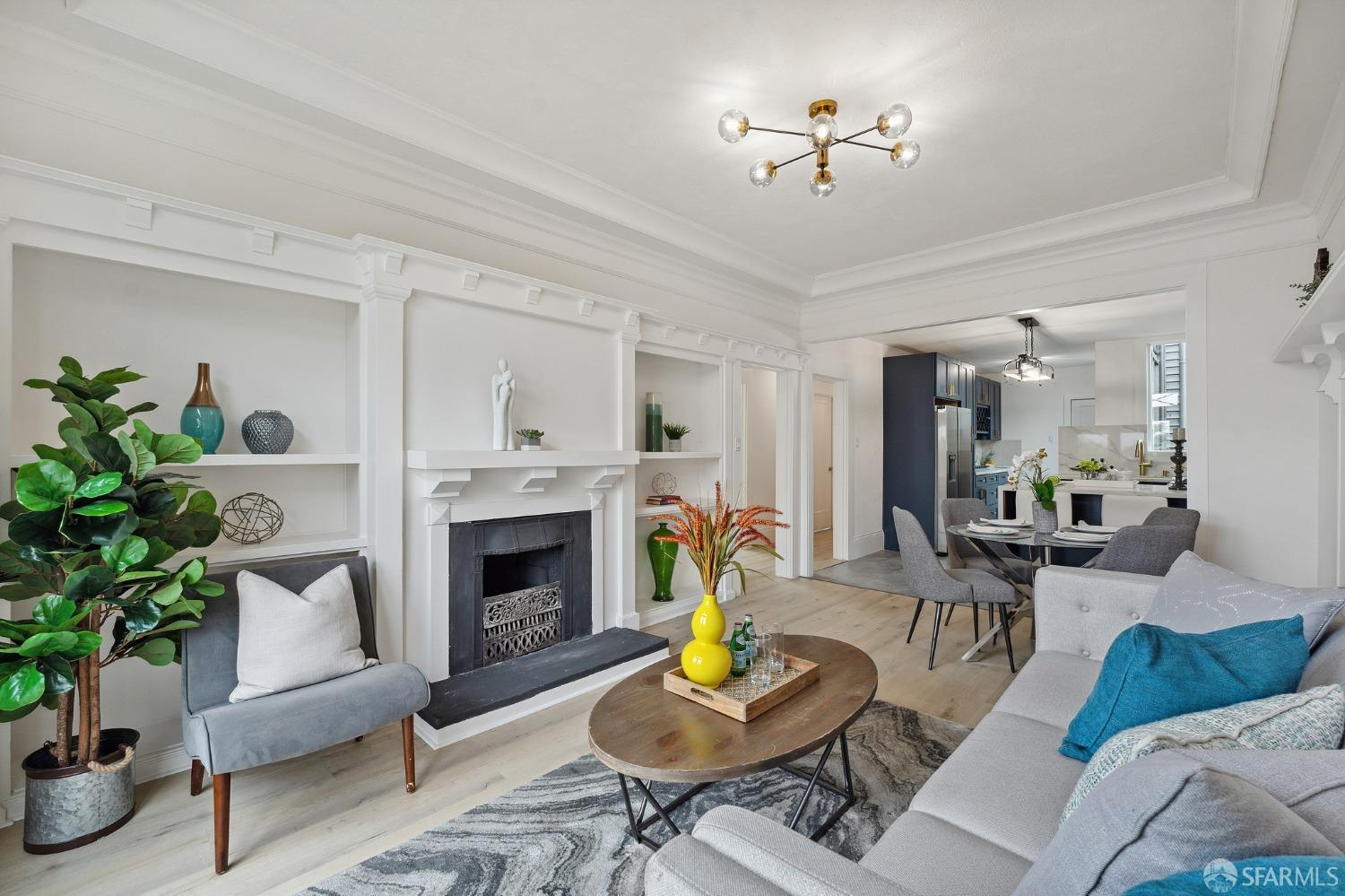 Photo #5: 423917808 Listing 