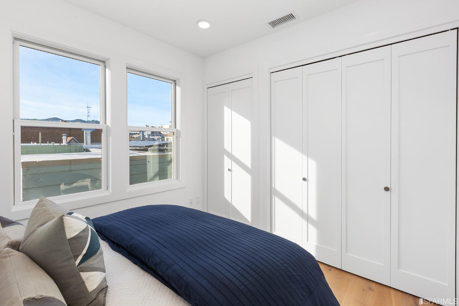 Photo #20: 423917998 Listing 