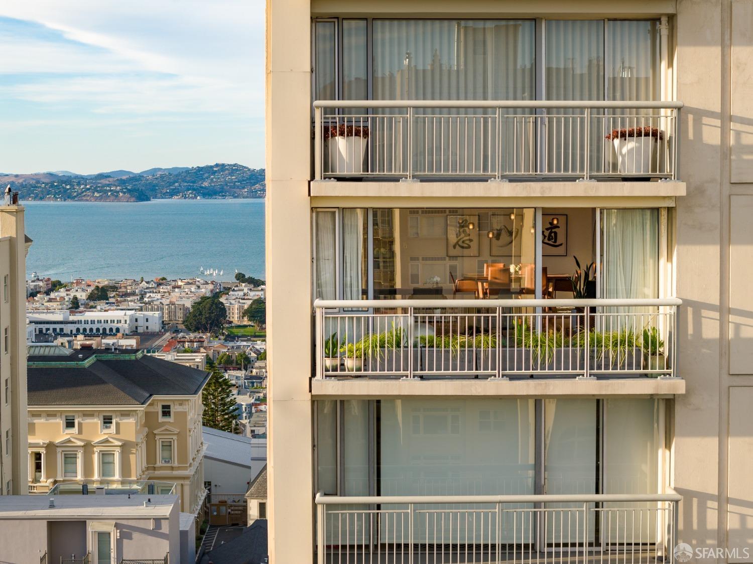 Detail Gallery Image 6 of 24 For 2200 Pacific Ave 11f,  San Francisco,  CA 94115 - 2 Beds | 2 Baths