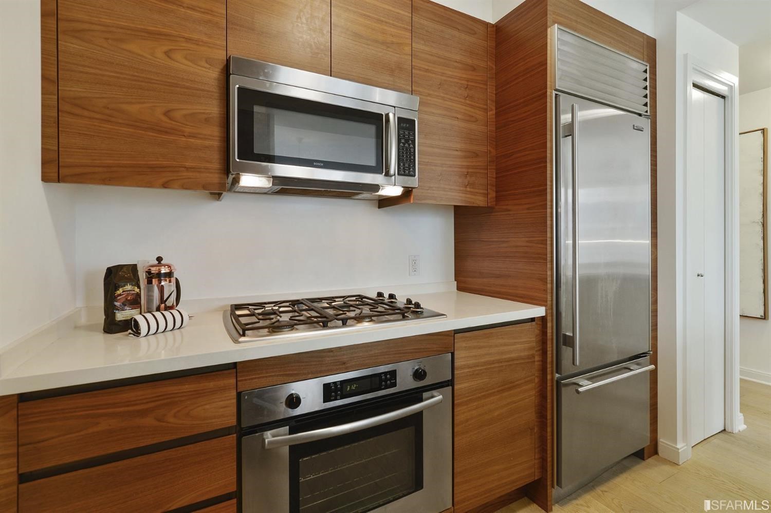 Photo #11: 423918468 Listing 
