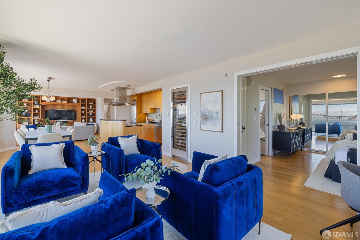 Photo #26: 423918674 Listing 