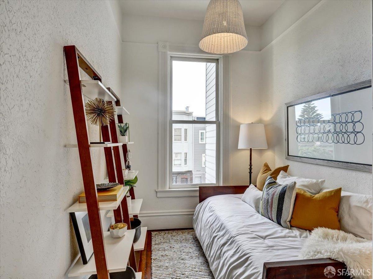 Photo #22: 423918819 Listing 