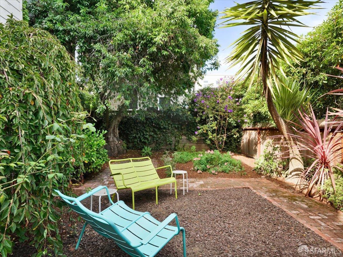 Photo #24: 423918819 Listing 