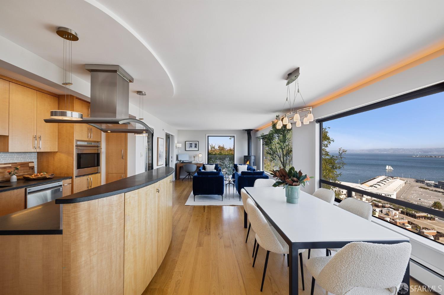 Photo #19: 423918674 Listing 