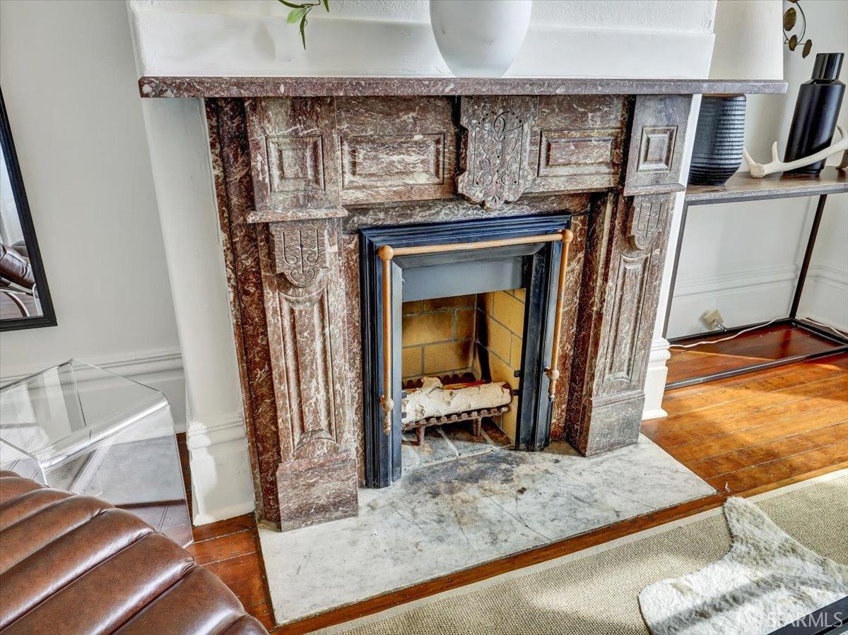 Photo #5: 423918819 Listing 