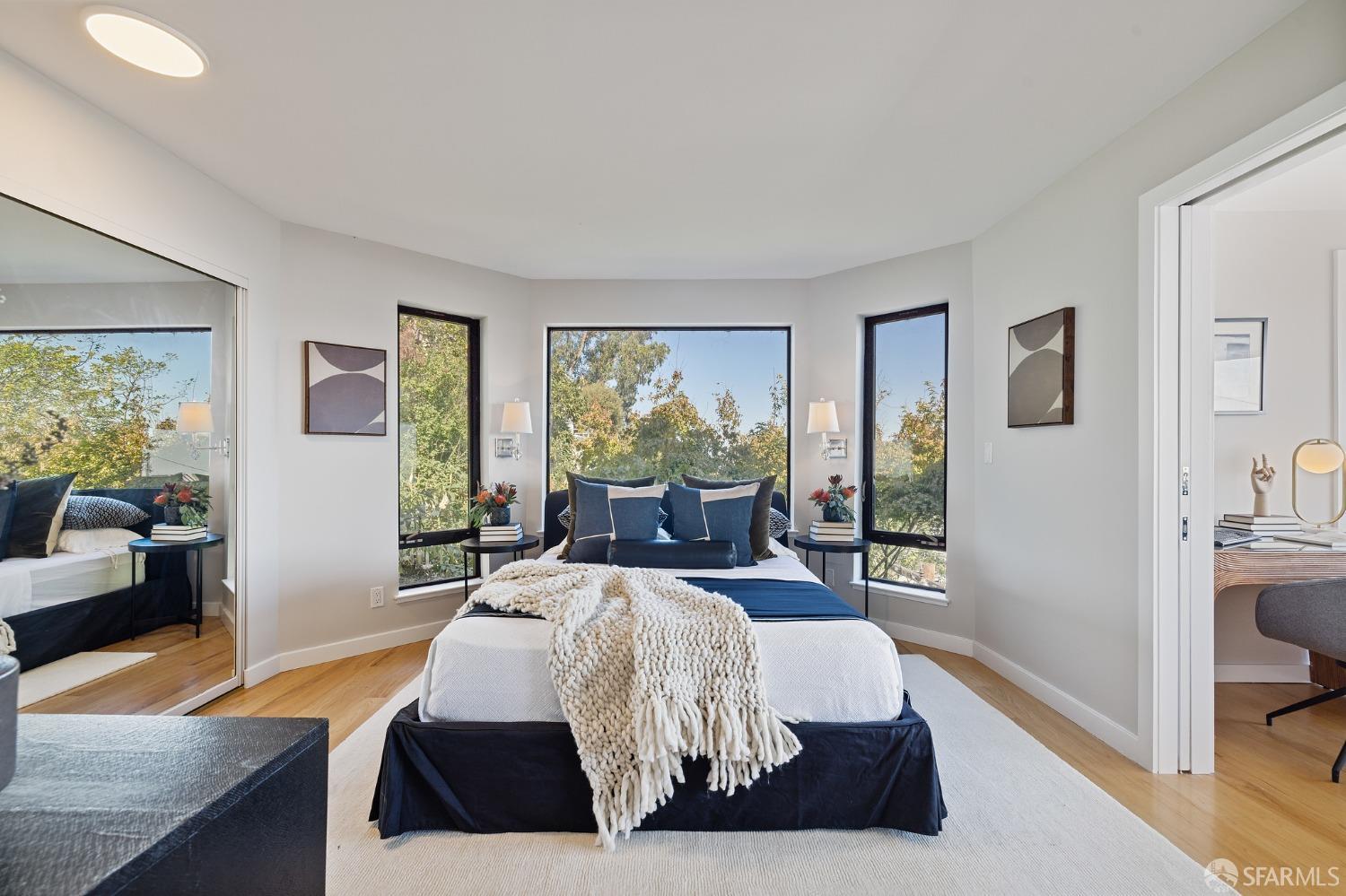 Photo #35: 423918674 Listing 