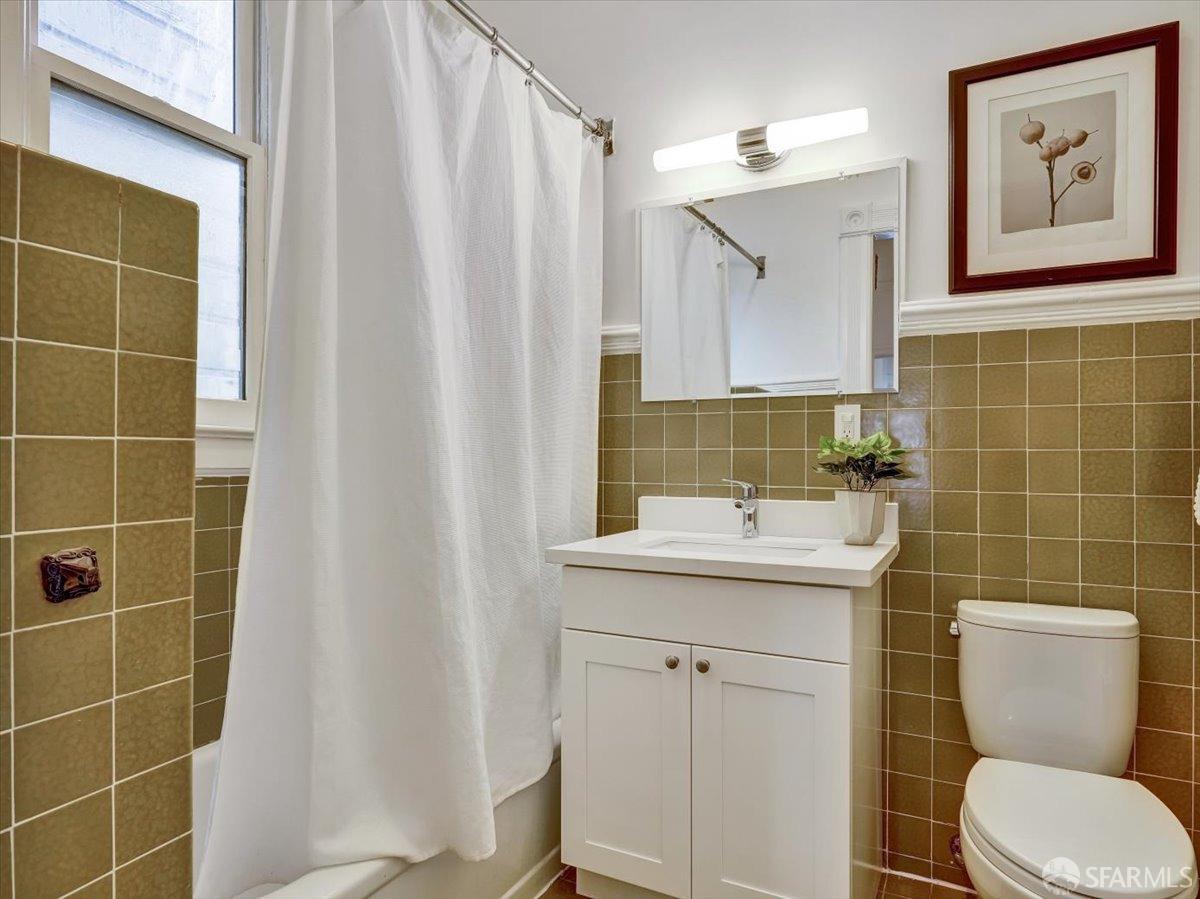 Photo #16: 423918819 Listing 