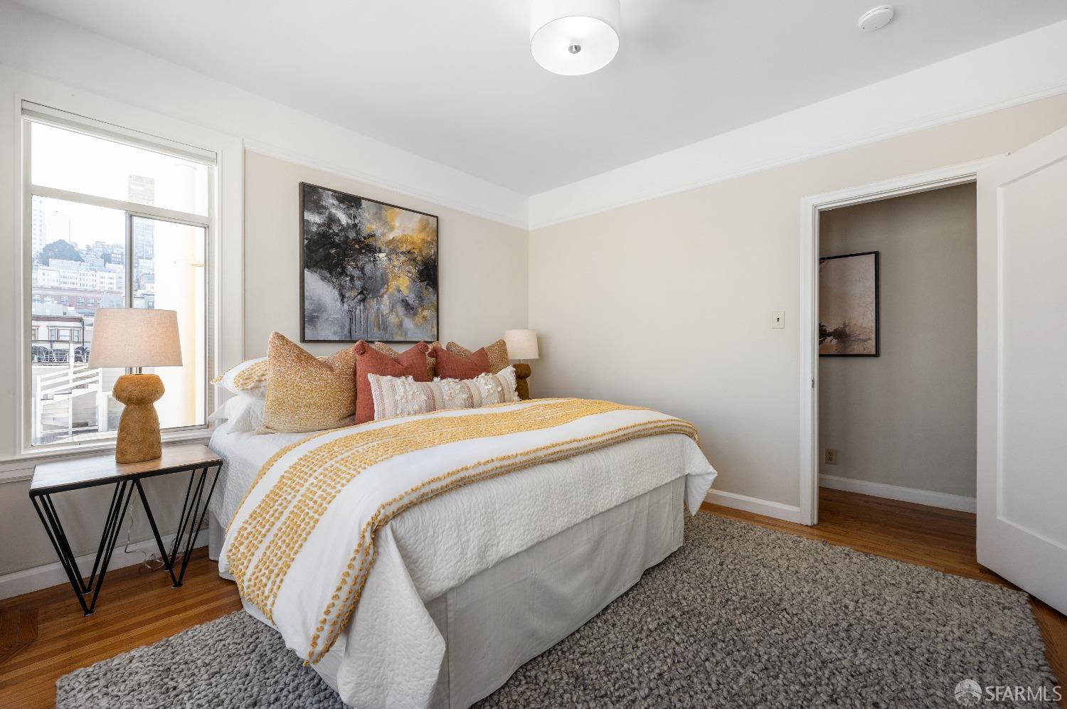 Photo #26: 423918667 Listing 