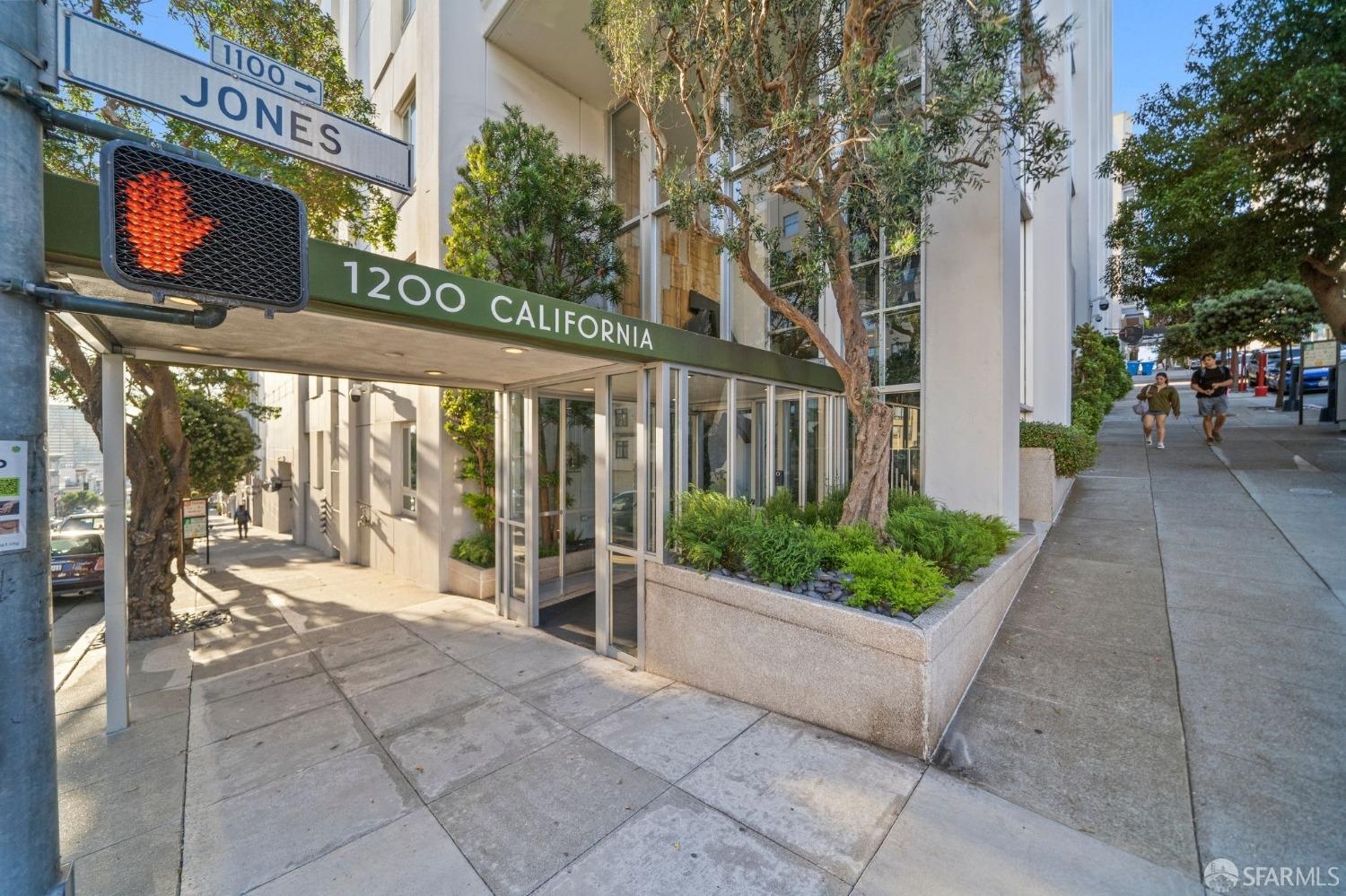 Photo #29: 423918874 Listing 