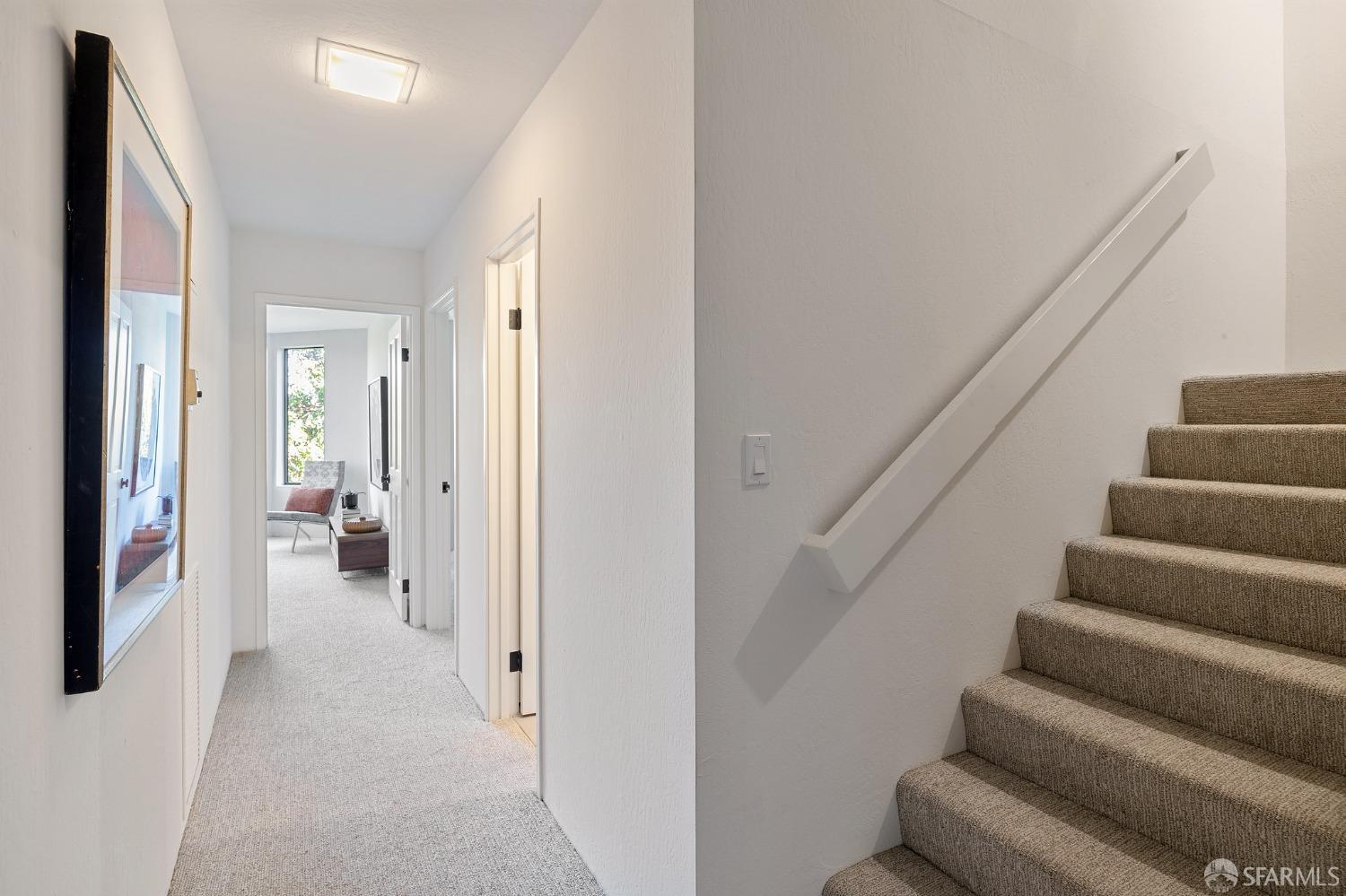 Photo #2: 423919769 Listing 