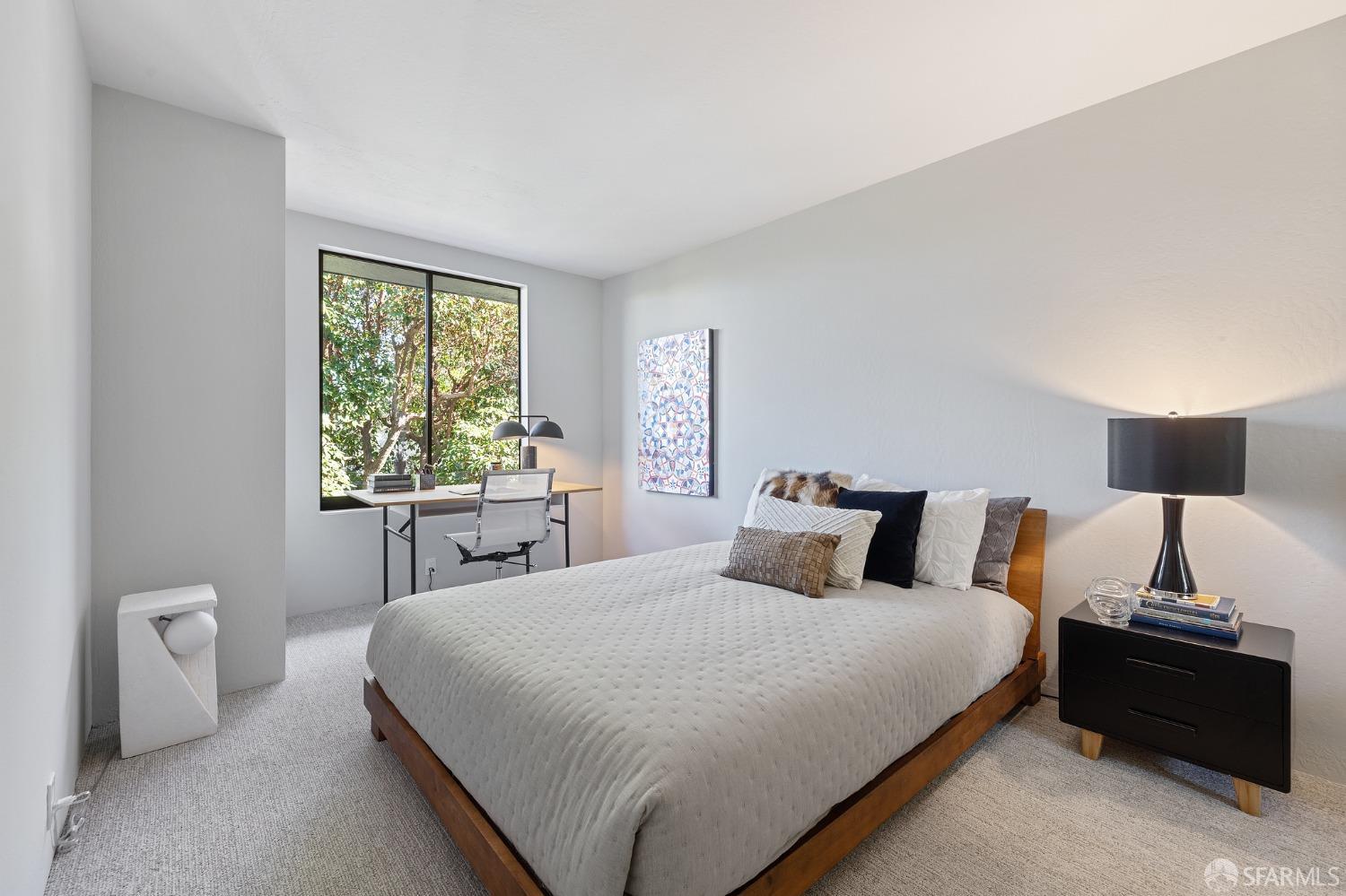 Photo #31: 423919769 Listing 