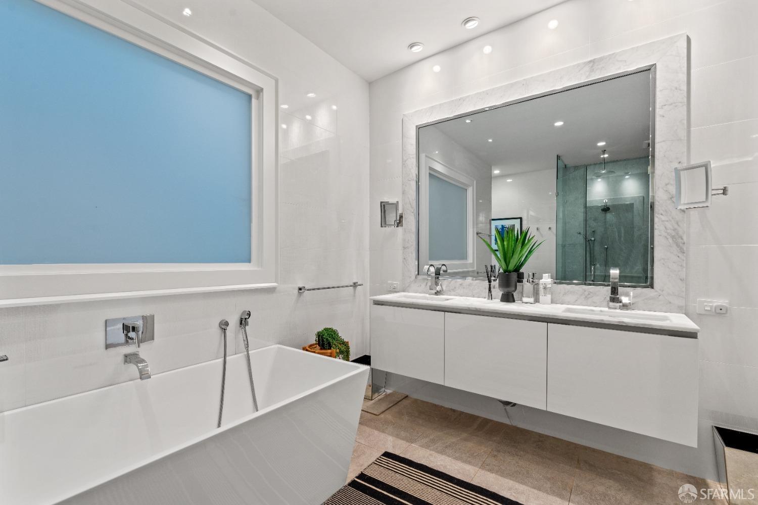 Photo #23: 423755237 Listing 