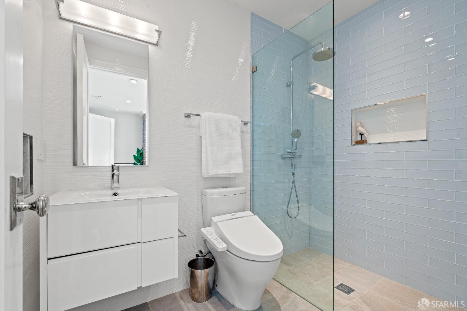 Photo #36: 423755237 Listing 