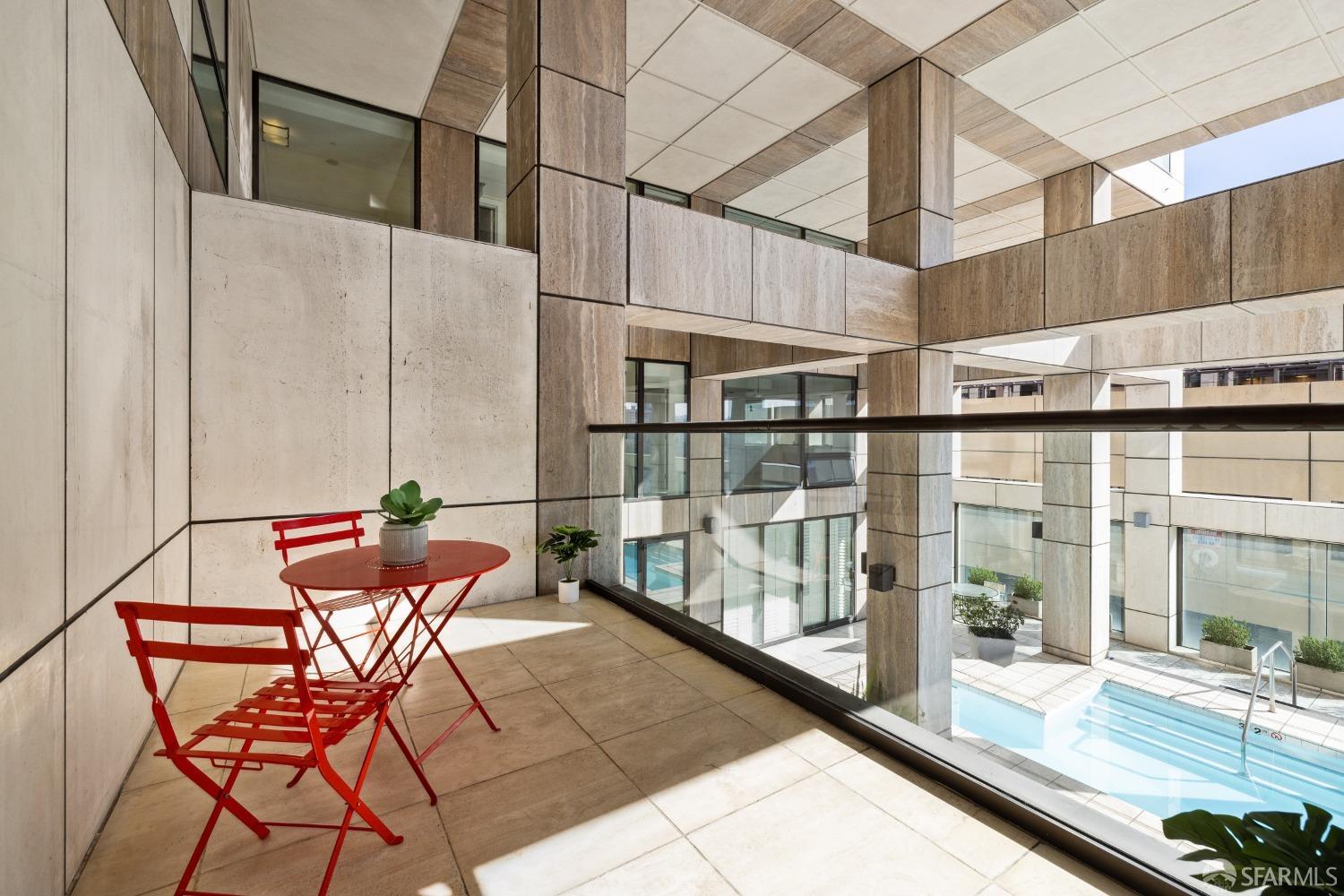 Photo #23: 423920388 Listing 