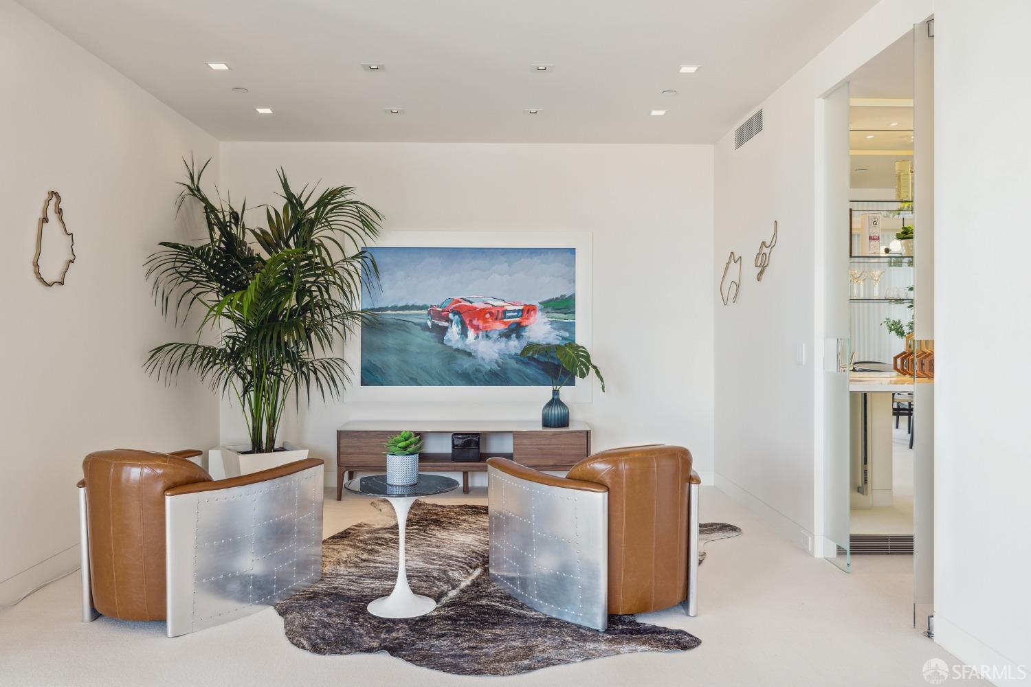 Photo #13: 423920388 Listing 