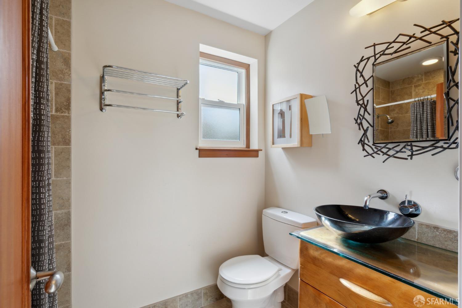 Photo #17: 423920685 Listing 