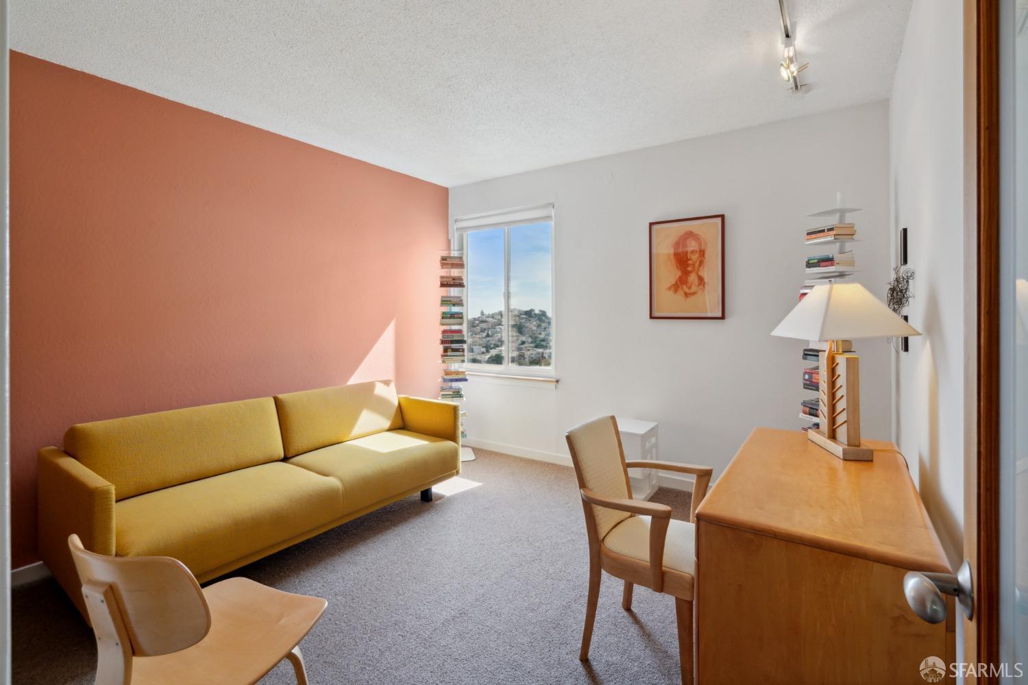 Photo #21: 423920685 Listing 