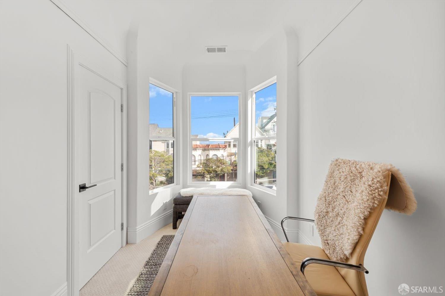 Photo #8: 423921024 Listing 