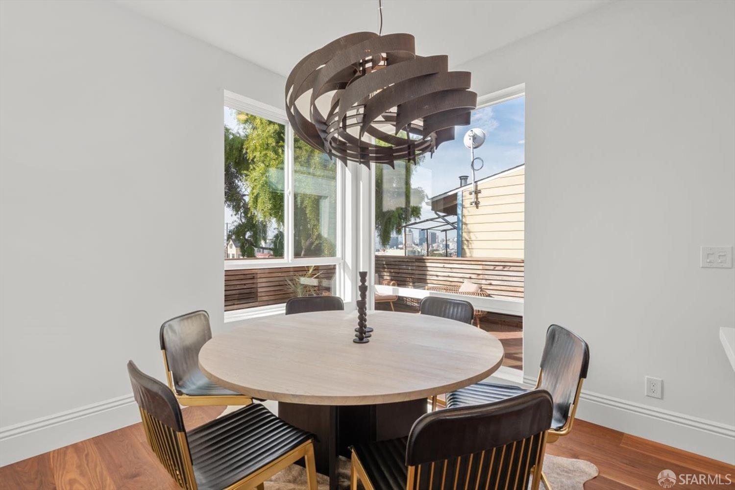 Photo #5: 423921024 Listing 
