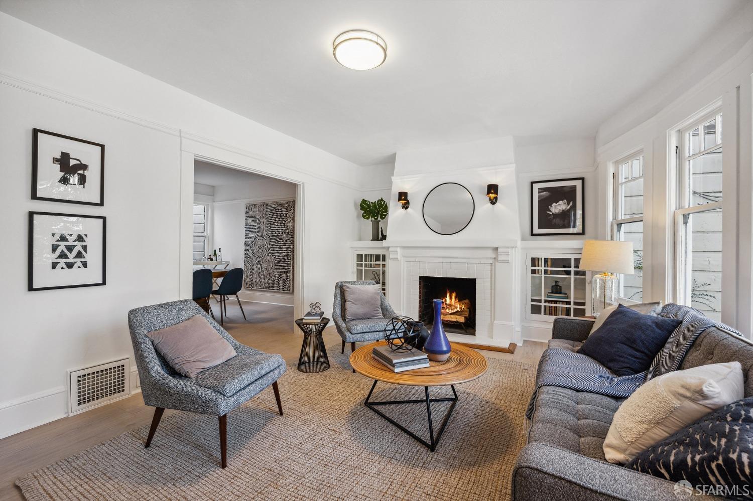 Photo #4: 423920408 Listing 