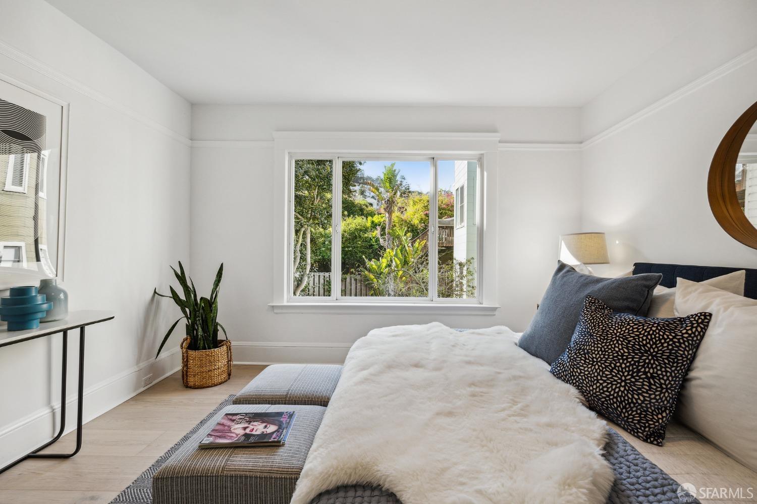 Photo #18: 423920408 Listing 