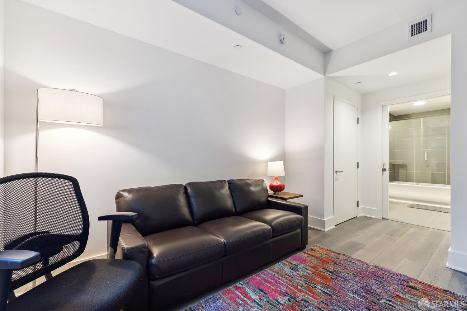 Detail Gallery Image 13 of 33 For 1075 Market St #212,  San Francisco,  CA 94103 - 2 Beds | 2 Baths