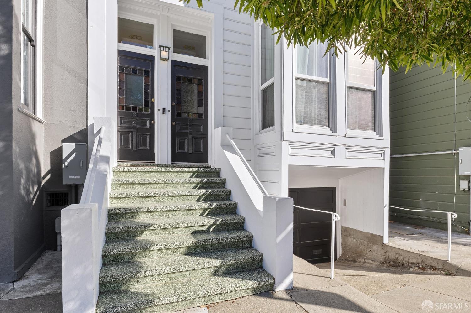 Photo #8: 423921666 Listing 