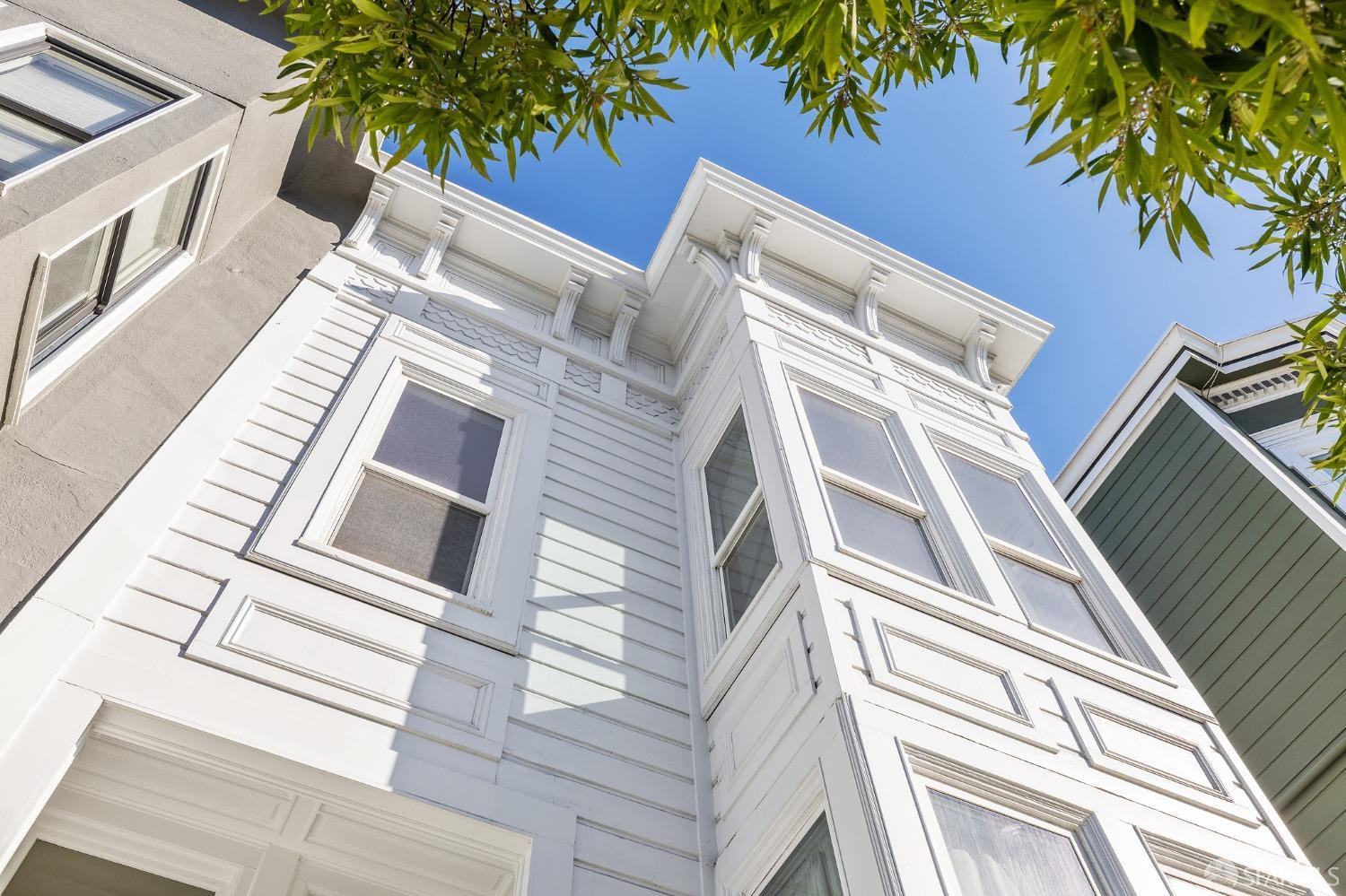 Photo #4: 423921666 Listing 