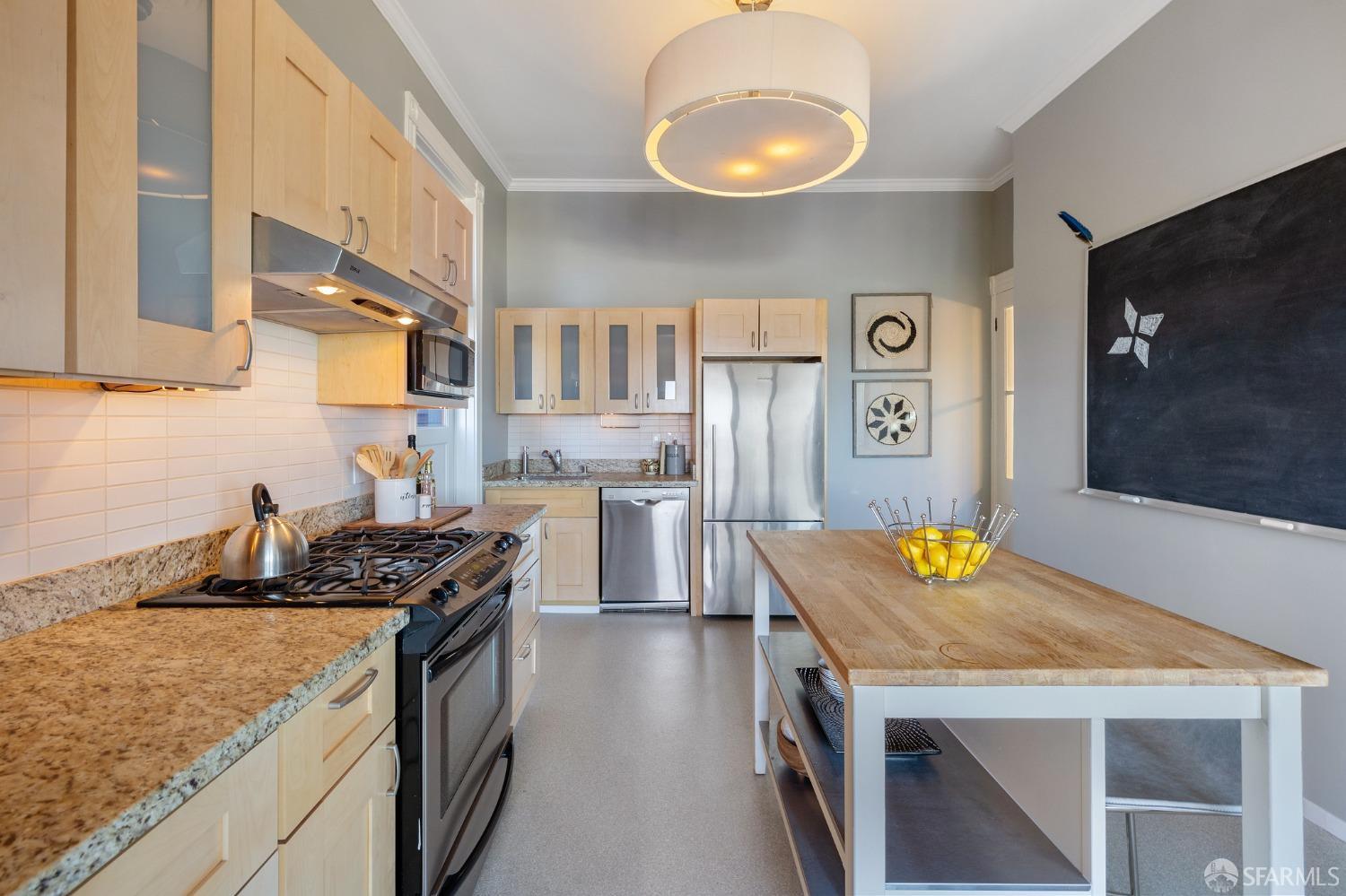 Photo #26: 423921666 Listing 
