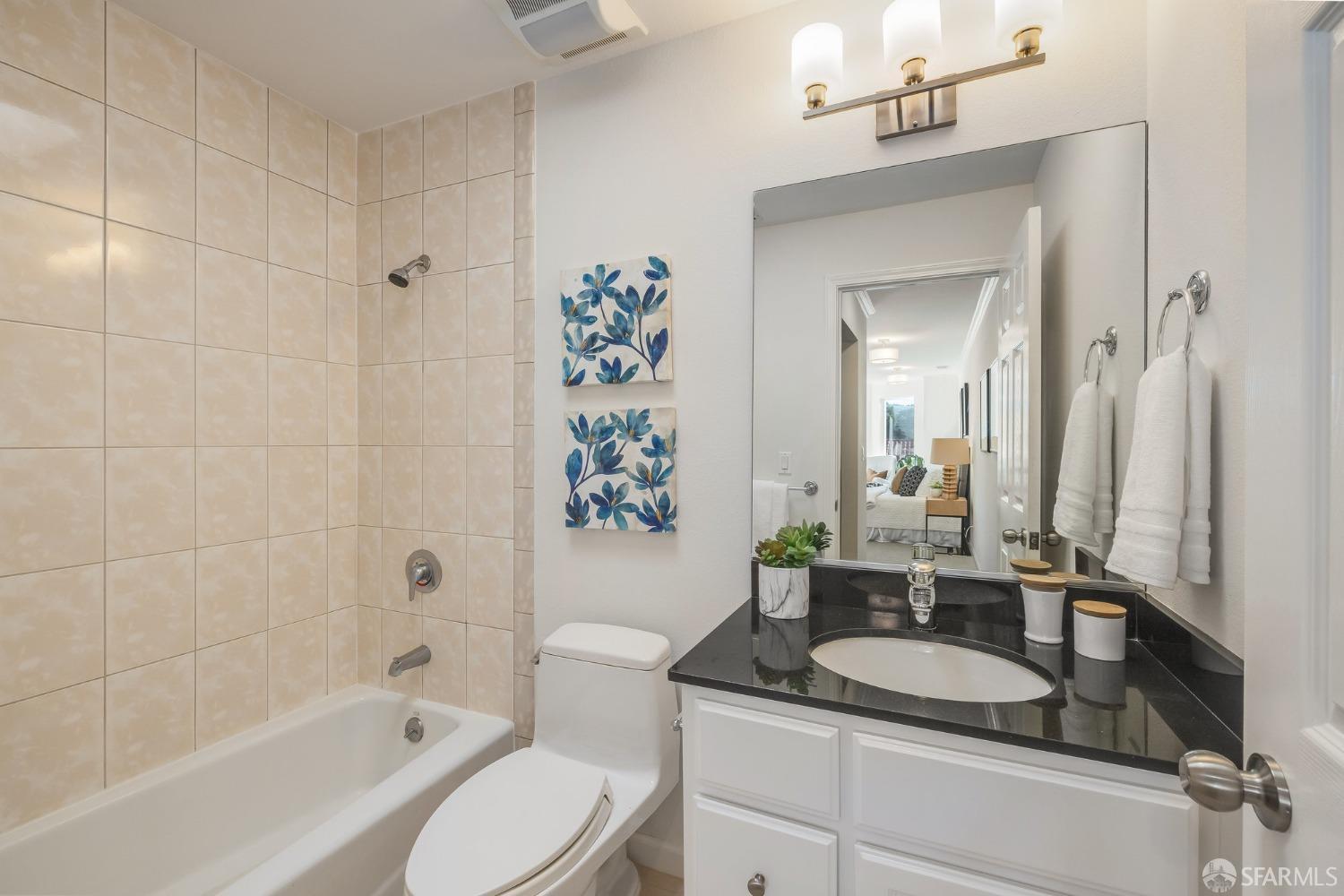 Photo #34: 423922390 Listing 