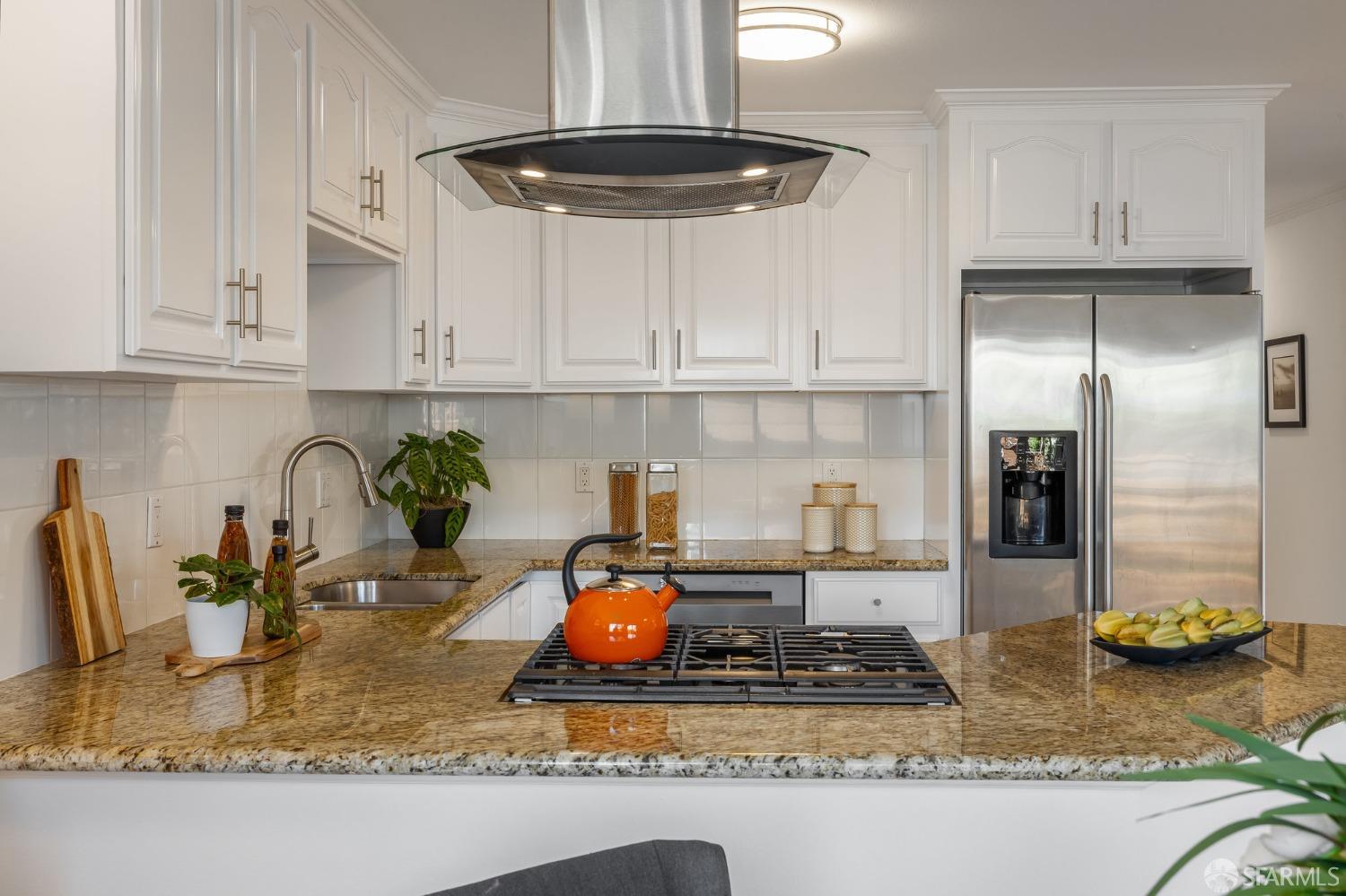 Photo #17: 423922393 Listing 