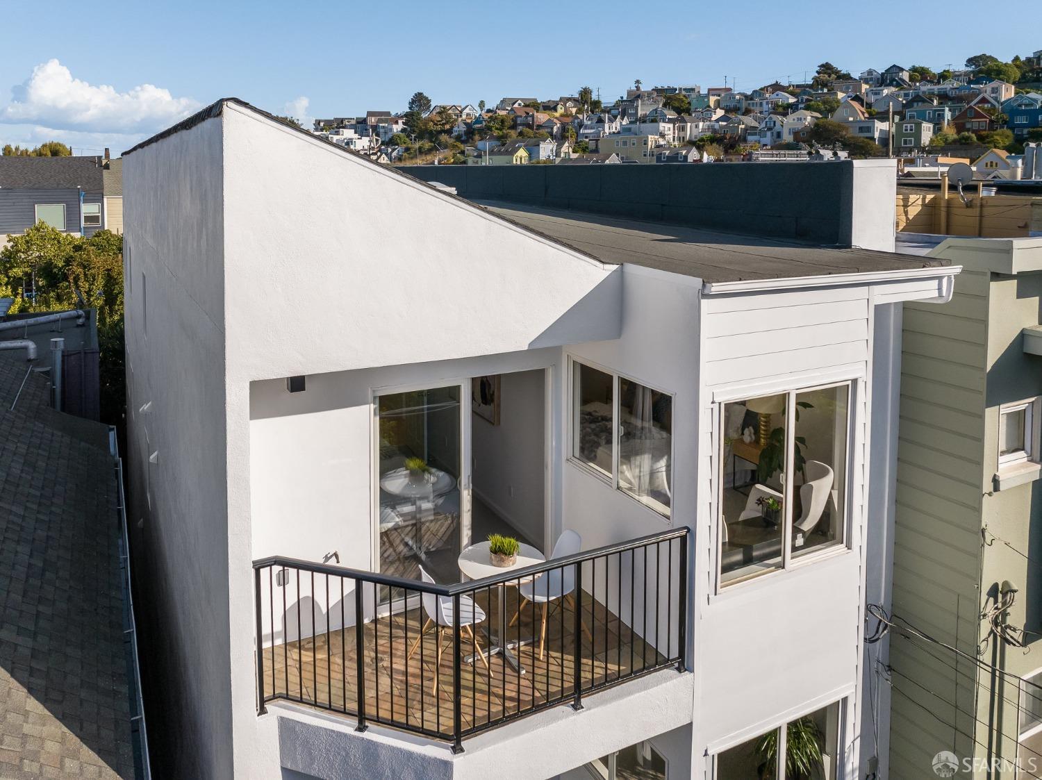 Photo #26: 423922390 Listing 