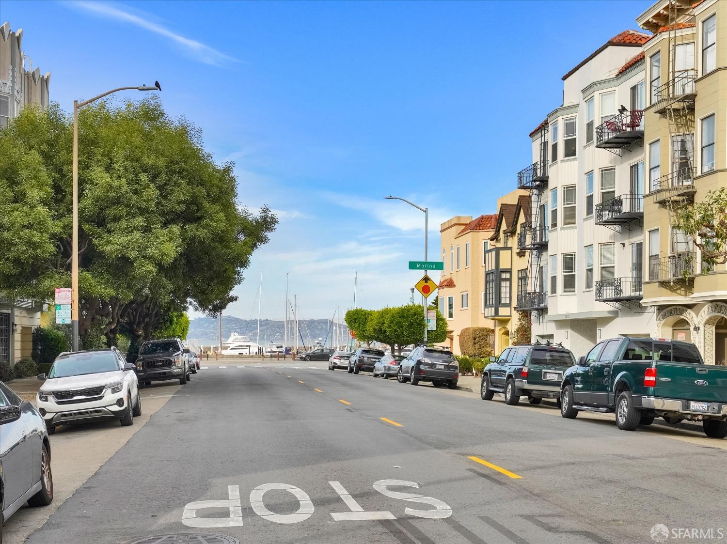 Photo #17: 423917847 Listing 