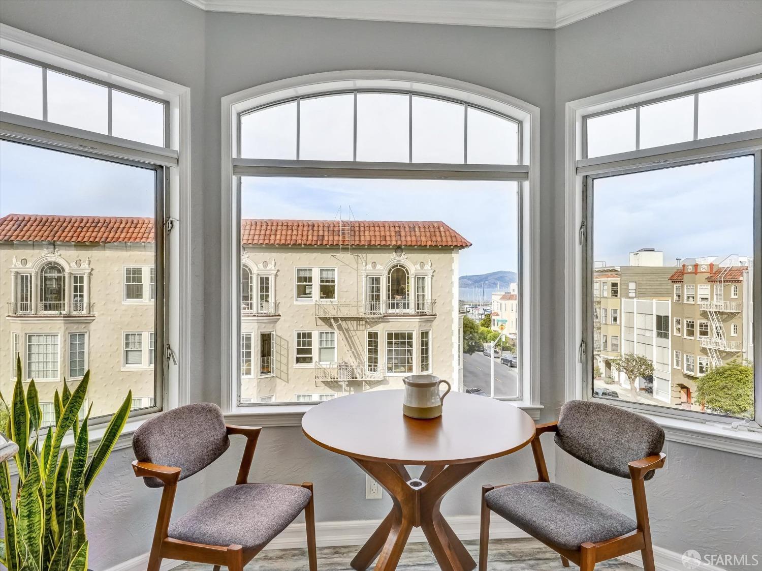 Photo #11: 423917847 Listing 