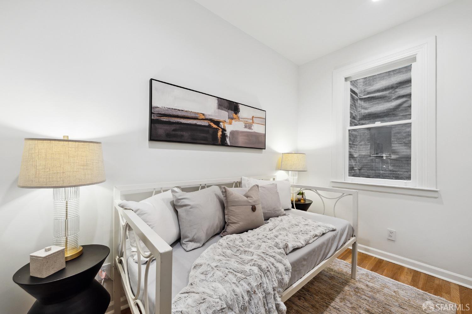 Photo #26: 423922484 Listing 
