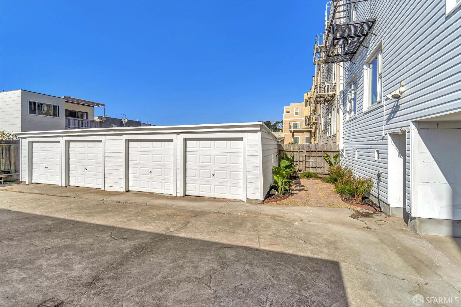 Photo #38: 423915766 Listing: Photo #38