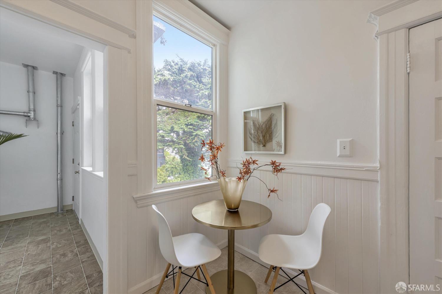 Photo #12: 423918469 Listing 