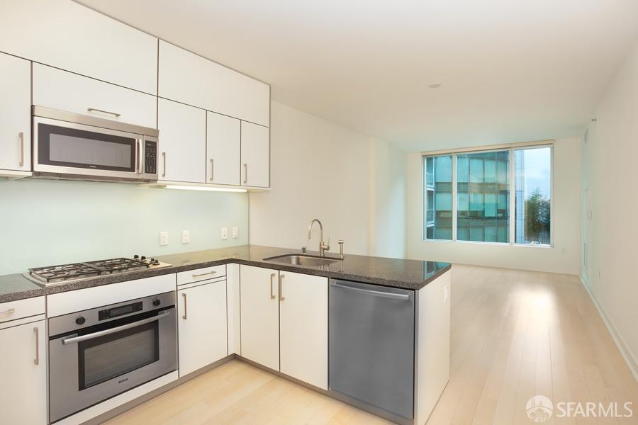 Detail Gallery Image 1 of 1 For 318 Spear St 5l,  San Francisco,  CA 94105 - 1 Beds | 1 Baths