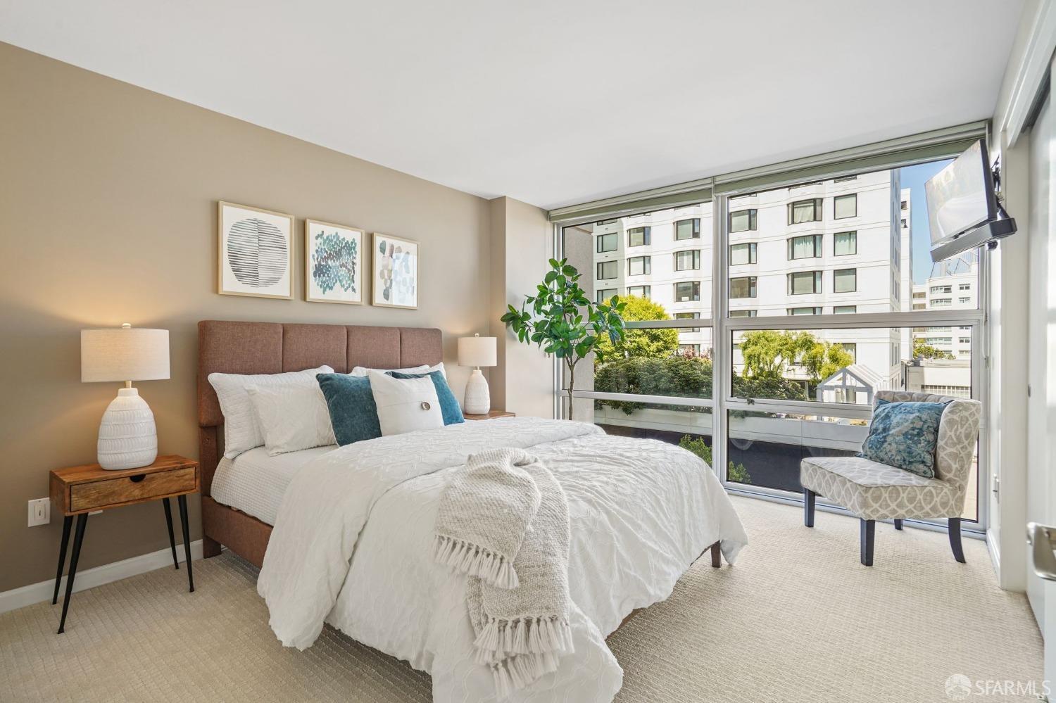 Photo #8: 423758484 Listing 