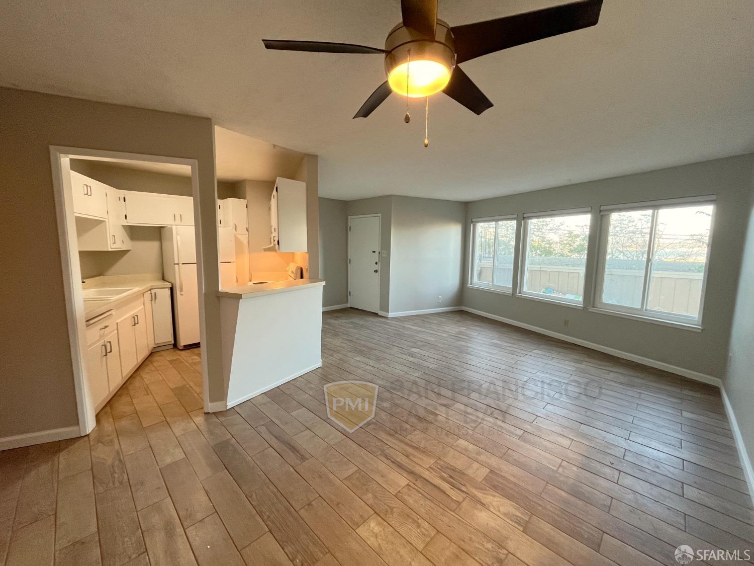 Detail Gallery Image 1 of 8 For 50 Carquinez Scenic Dr #1,  Martinez,  CA 94553 - 2 Beds | 1 Baths