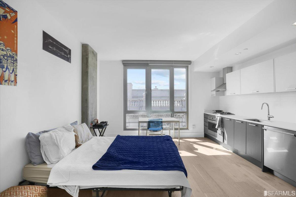 Detail Gallery Image 1 of 1 For 1075 Market St #711,  San Francisco,  CA 94103 - 0 Beds | 1 Baths