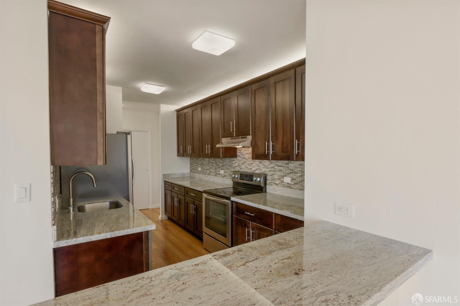 Detail Gallery Image 13 of 33 For 1800 Pacific Ave #902,  San Francisco,  CA 94109 - 3 Beds | 2 Baths