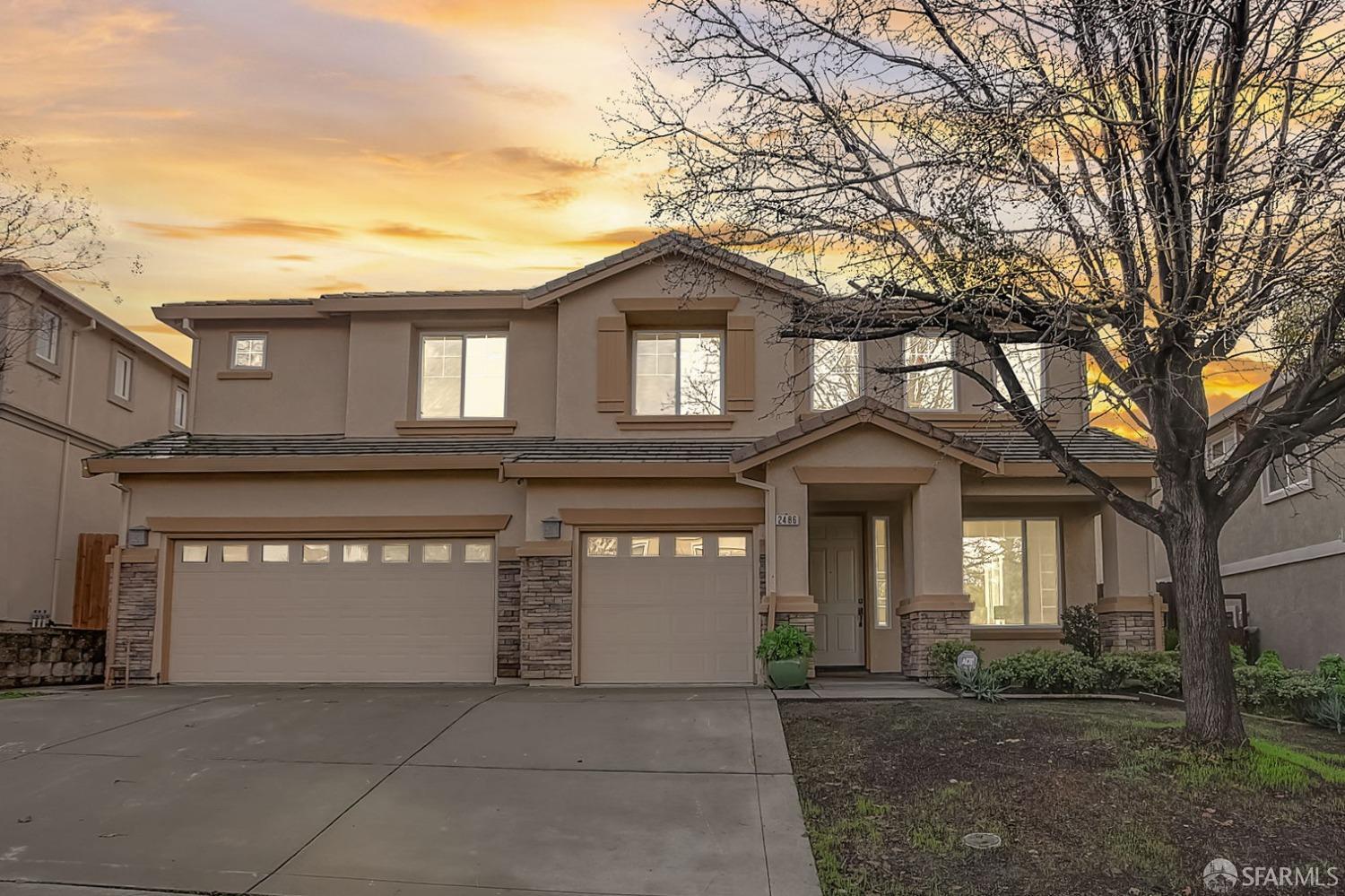 Detail Gallery Image 1 of 1 For 2486 Bluerock Dr, Antioch,  CA 94531 - 5 Beds | 3 Baths