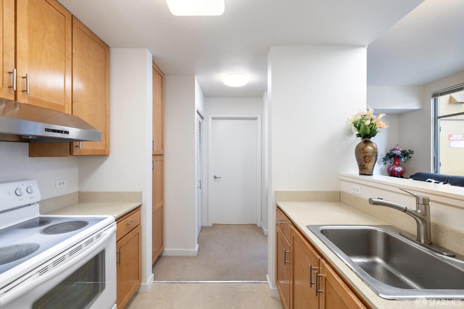 Detail Gallery Image 12 of 23 For 335 Berry St #104,  San Francisco,  CA 94158 - 2 Beds | 1/1 Baths